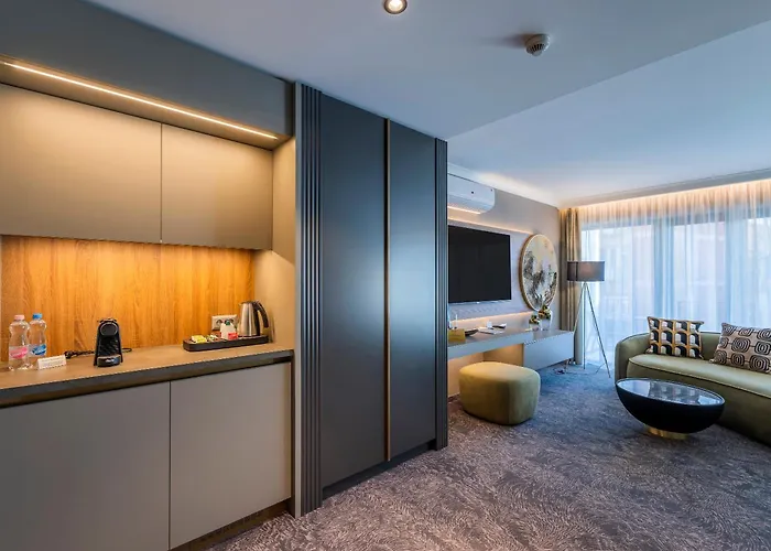 Riva Prestige 4* Сегед