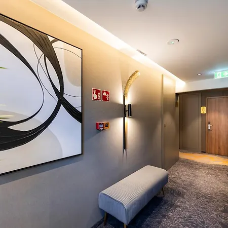 מלון Riva Prestige 4*